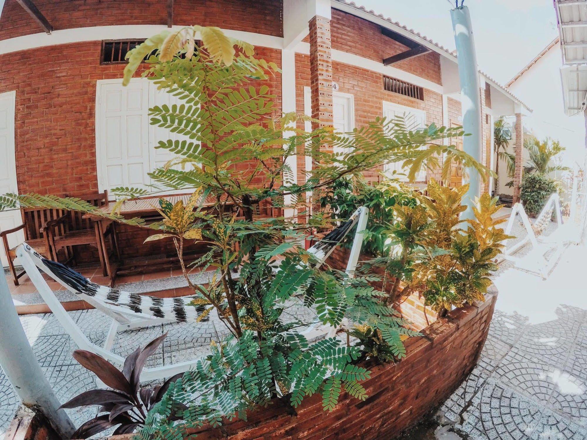 Sea Living Hostel Фукуок Екстер'єр фото